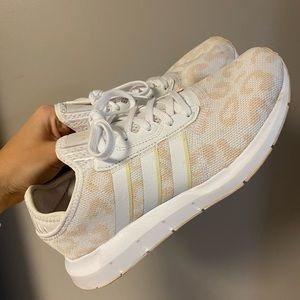 Adidas Swift Run Sneakers